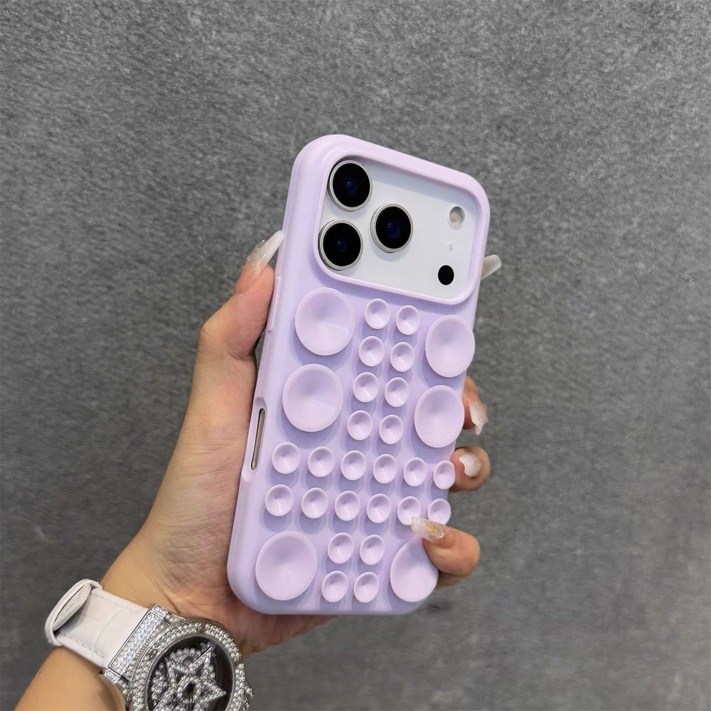 Suction cup style macaroon